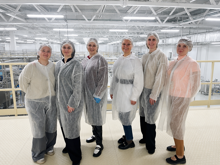 TAMAKI employee tours of the production and warehouse: an inside look at the company