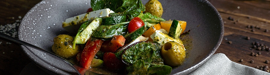 Греческий салат с Бальзамическим уксусом Tamaki